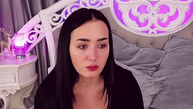 Snapshot of KimKhallifa chatting on January 2025 05:45:02 AM KimKhallifa online show from January 2025 05:45:02 AM