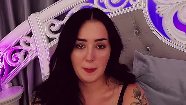 Snapshot of KimKhallifa chatting on January 2025 11:11:02 AM KimKhallifa online show from January 2025 11:11:02 AM