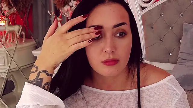 Snapshot of KimKhallifa chatting on February 2025 12:59:02 PM KimKhallifa online show from February 2025 12:59:02 PM