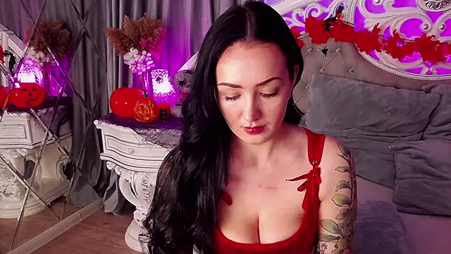 Snapshot of KimKhallifa chatting on October 2025 04:59:01 AM KimKhallifa online show from October 2025 04:59:01 AM