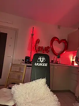 SOFYandMIKE online show from February 2026 08:46:02 PM