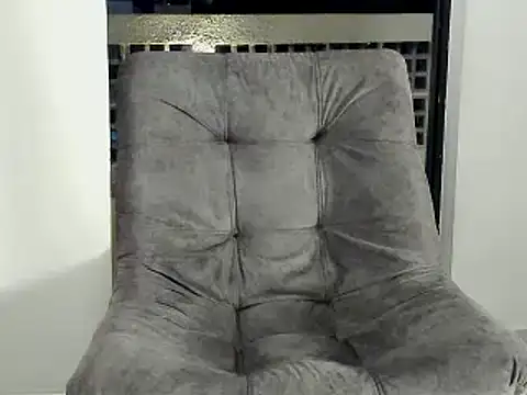 benjamincol online show from January 2025 02:02:01 AM