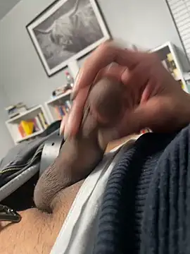 Snapshot of MrLatinKing chatting on February 2025 11:41:01 PM MrLatinKing online show from February 2025 11:41:01 PM