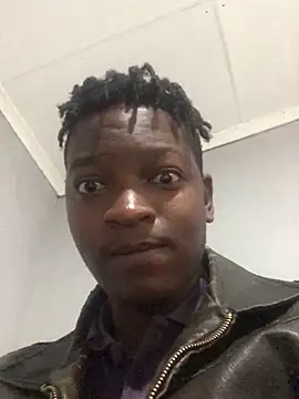 Redfucks333 online show from November 2025 06:30:02 PM