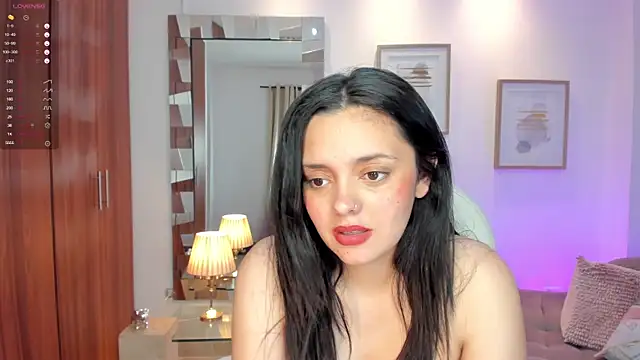 Snapshot of amelia_cherry chatting on March 2025 02:33:02 PM amelia cherry online show from March 2025 02:33:02 PM
