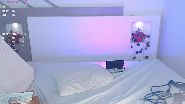 Snapshot of VenusEvans1 chatting on March 2025 01:22:01 AM VenusEvans1 online show from March 2025 01:22:01 AM