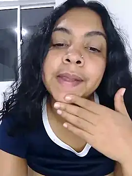 Snapshot of Brendabluee chatting on January 2025 10:40:01 PM Brendabluee online show from January 2025 10:40:01 PM