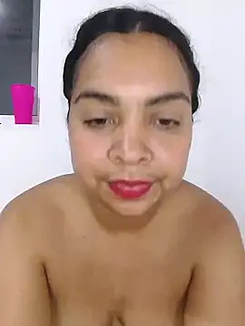 Snapshot of Brendabluee chatting on January 2025 04:47:01 AM Brendabluee online show from January 2025 04:47:01 AM