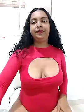 Snapshot of Brendabluee chatting on February 2025 09:32:01 PM Brendabluee online show from February 2025 09:32:01 PM