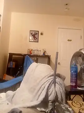 k1oudE online show from November 2025 05:12:03 AM