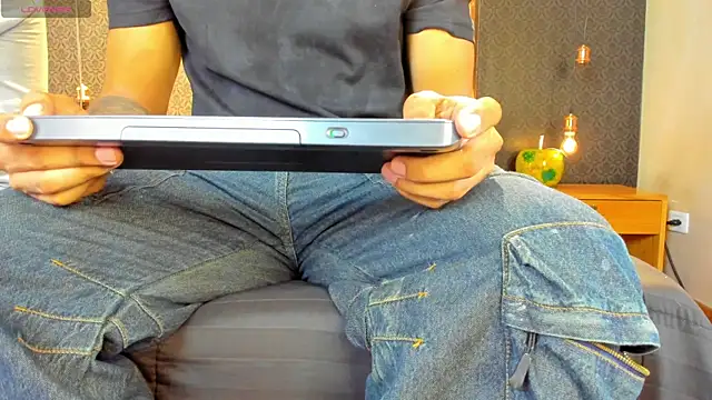 MarcoVitto online show from February 2026 07:42:02 PM