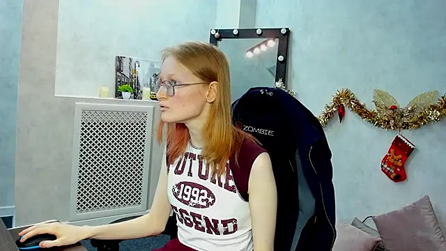 Snapshot of ElizabethHarpper chatting on January 2025 04:44:01 AM ElizabethHarpper online show from January 2025 04:44:01 AM