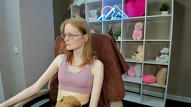 Snapshot of ElizabethHarpper chatting on January 2025 02:25:02 PM ElizabethHarpper online show from January 2025 02:25:02 PM