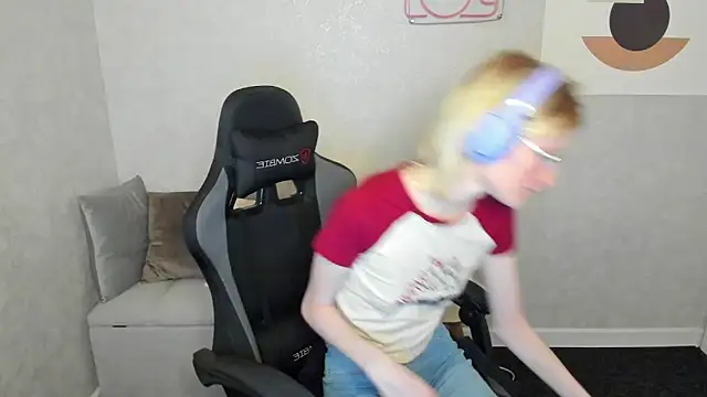 Snapshot of ElizabethHarpper chatting on September 2025 01:07:01 AM ElizabethHarpper online show from September 2025 01:07:01 AM