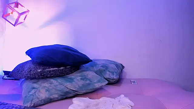 Snapshot of Angel_Khouri chatting on March 2025 11:00:01 AM Angel Khouri online show from March 2025 11:00:01 AM