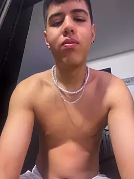 Snapshot of Angel_Khouri chatting on November 2025 11:10:01 PM Angel Khouri online show from November 2025 11:10:01 PM