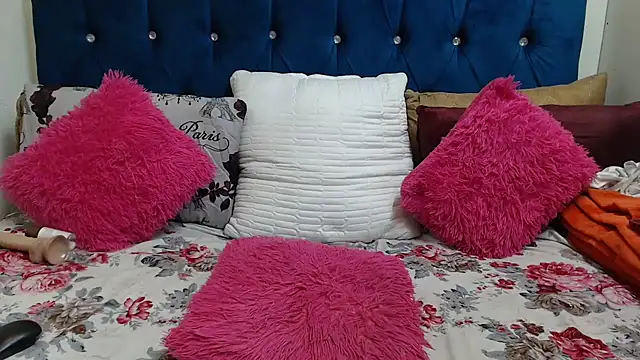 Snapshot of SexyLadyBoosxx chatting on February 2026 12:58:01 AM SexyLadyBoosxx online show from February 2026 12:58:01 AM