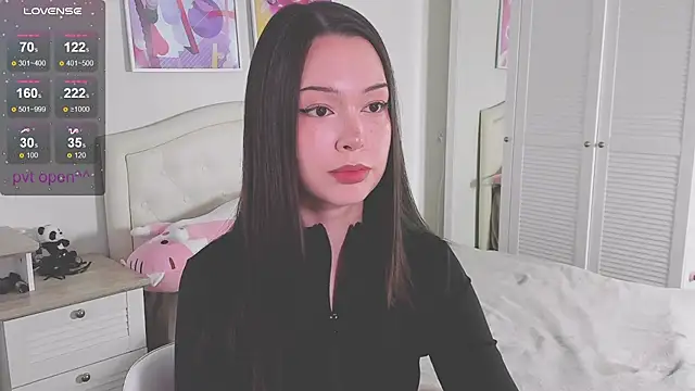 Snapshot of kittenrisha chatting on February 2026 04:33:01 AM kittenrisha online show from February 2026 04:33:01 AM