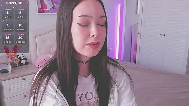 Snapshot of kittenrisha chatting on February 2026 04:10:02 AM kittenrisha online show from February 2026 04:10:02 AM