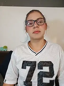 Snapshot of Danni_shy chatting on July 2026 10:01:02 PM Danni shy online show from July 2026 10:01:02 PM