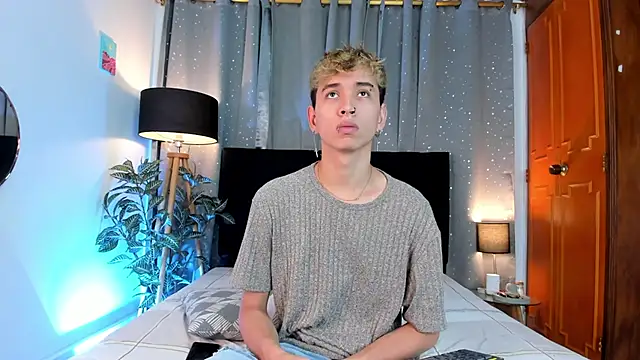 Brian-Ausslos online show from February 2025 04:33:01 AM