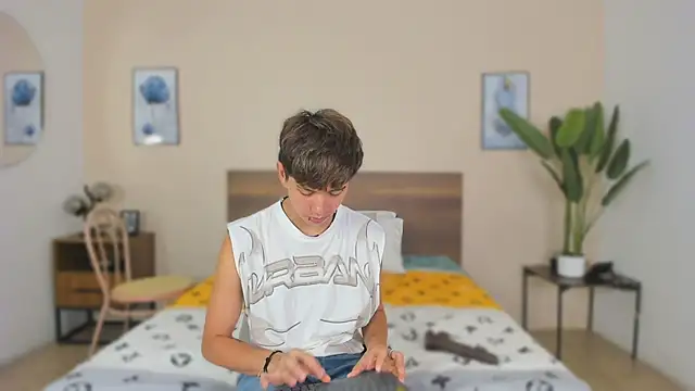 Brian-Ausslos online show from November 2025 04:45:02 AM