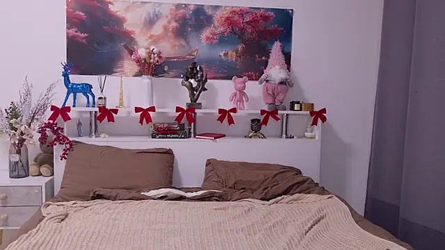 Nellie Medina online show from December 2025 02:23:02 PM