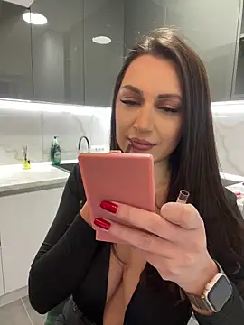 claraxjoyy online show from February 2025 04:31:01 AM