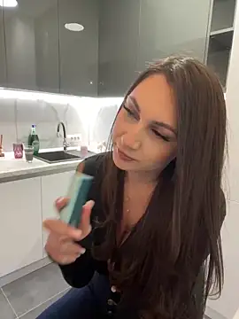 claraxjoyy online show from February 2025 04:38:02 AM