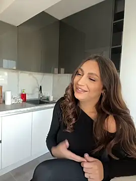 claraxjoyy online show from October 2025 06:58:02 AM