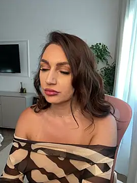 claraxjoyy online show from June 2026 04:30:02 PM