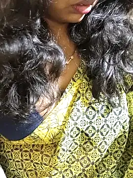 Rathi22 online show from April 2026 02:37:02 PM