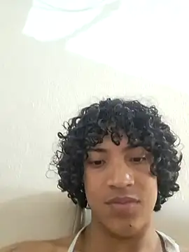 Snapshot of -Damian_Caliente- chatting on January 2025 01:21:02 AM -Damian Caliente- online show from January 2025 01:21:02 AM