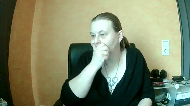 Sweet Phoenix online show from January 2025 01:49:02 PM