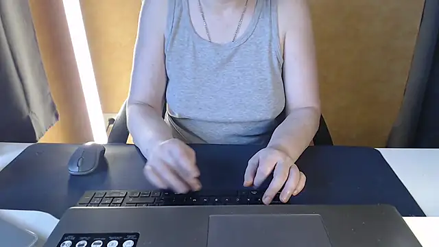 Sweet Phoenix online show from March 2026 07:45:01 AM