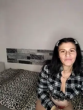 Snapshot of SEXYMIKY87 chatting on February 2025 01:32:01 PM SEXYMIKY87 online show from February 2025 01:32:01 PM