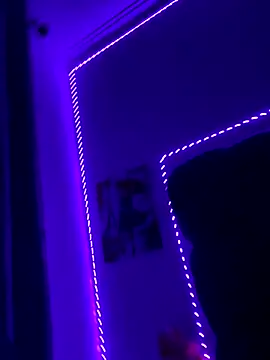 Thando04 online show from November 2025 12:53:01 AM