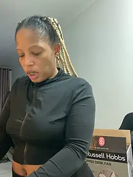 Thando04 online show from February 2026 05:39:01 PM