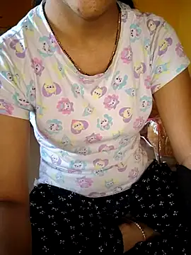 lovelygirl4567 online show from March 2025 05:39:01 AM