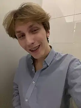 Adrian Di online show from December 2024 04:08:02 PM