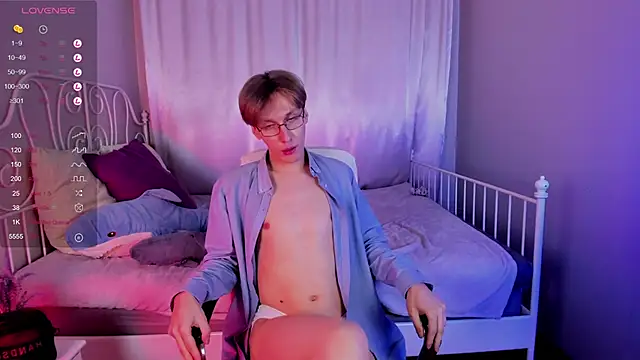 Adrian Di online show from February 2025 06:49:02 PM