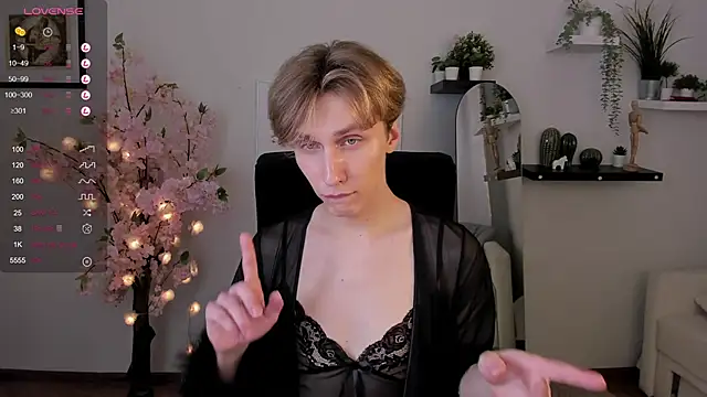 Adrian Di online show from March 2025 04:32:02 PM