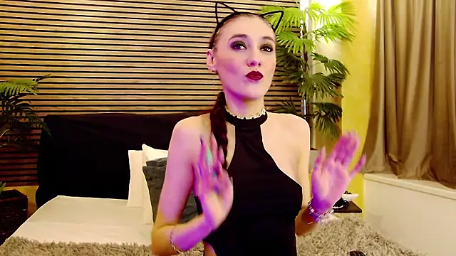 SamaraSinn online show from January 2025 08:40:02 AM