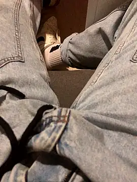 josueswvillaA1 online show from January 2026 09:42:01 PM