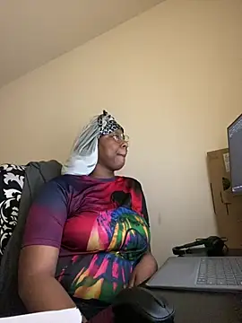 DamnBubbles online show from February 2025 10:51:01 PM