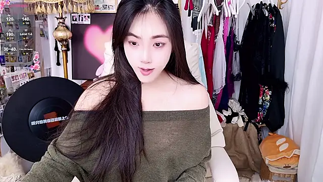 Snapshot of xiaotiantian-76 chatting on January 2026 03:32:01 AM xiaotiantian-76 online show from January 2026 03:32:01 AM