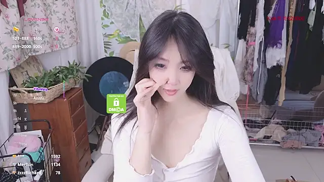 Snapshot of xiaotiantian-76 chatting on June 2026 02:33:01 PM xiaotiantian-76 online show from June 2026 02:33:01 PM