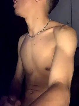 gabrielzinnnn085 online show from October 2025 08:59:02 PM