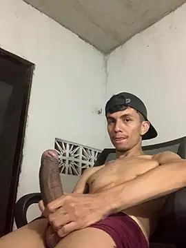 gabrielzinnnn085 online show from August 2026 10:35:01 PM