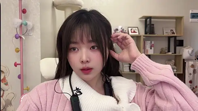 Chenjing0 online show from November 2025 04:05:01 AM